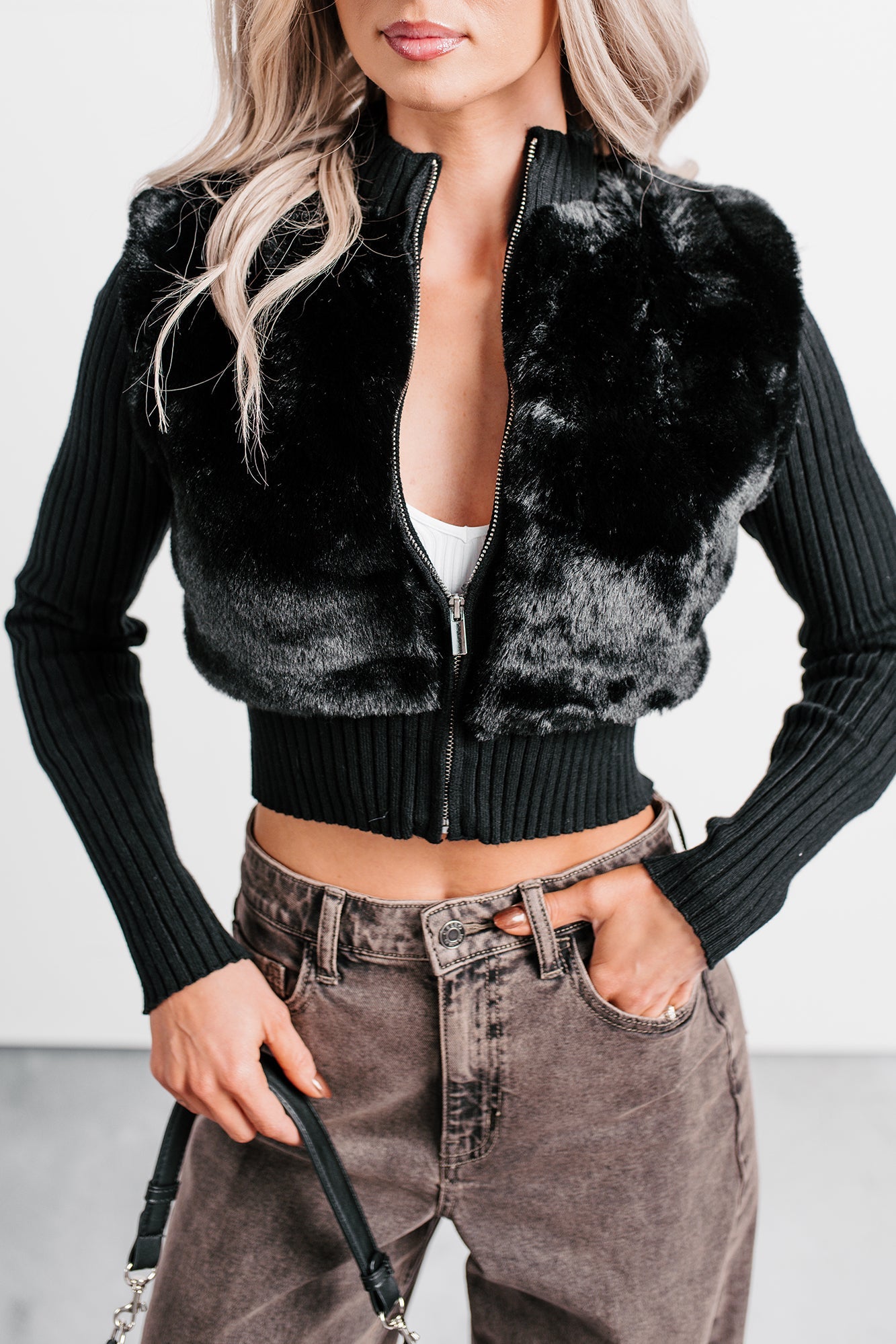 Romantic Dreams Faux Fur Front Zip Cardigan (Black)
